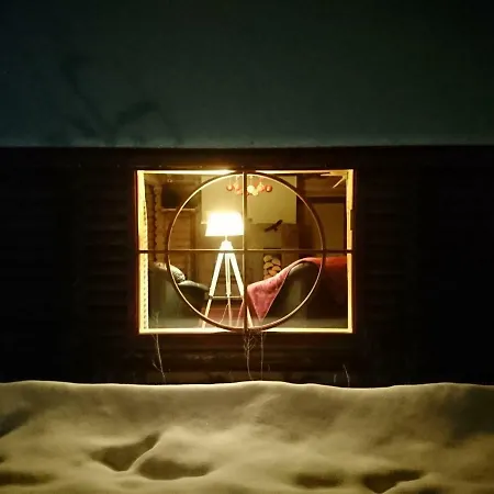 Marknatalu Puhkemajad 샬레 페르누